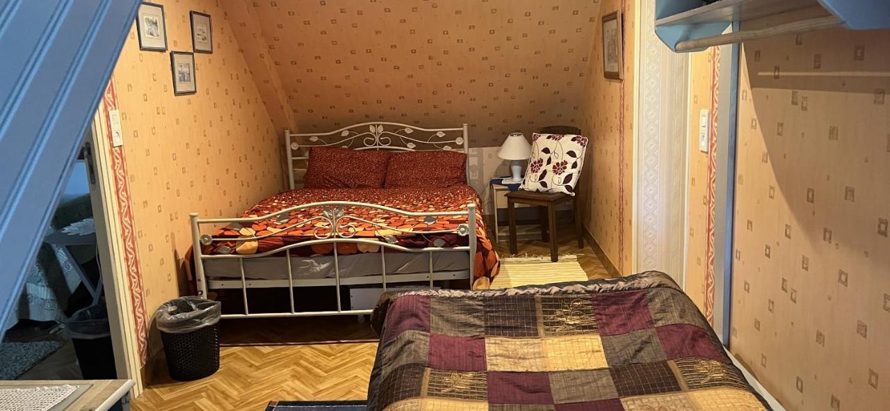 Saint-Mars-sur-la-Futaie Double & Family Rooms In Tranquility In Blue מראה חיצוני תמונה